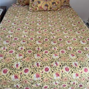 Pottery Barn Anja Floral Peacock King Size Quilt Comforter 3 Shams (90”X104”)